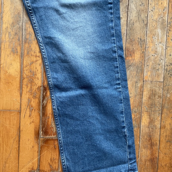 Old Navy Men’s NWT 38 x 32 Jeans - Picture 7 of 13